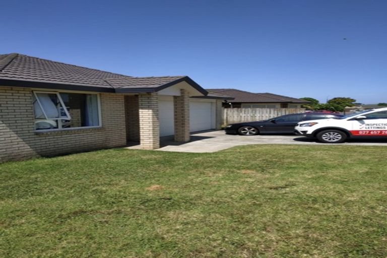Photo of property in 4 Waldos Way, Mangere, Auckland, 2022