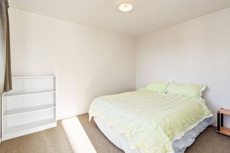 Photo of property in 19 Manaia View Road, One Tree Point, 0118