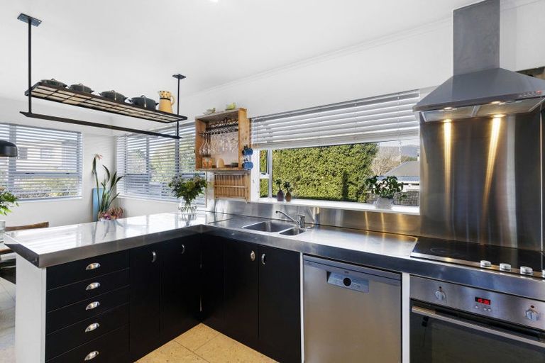 Photo of property in 59 Pasadena Crescent, Totara Park, Upper Hutt, 5018