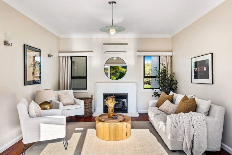 Photo of property in 16 Douglas Mclean Avenue, Marewa, Napier, 4110