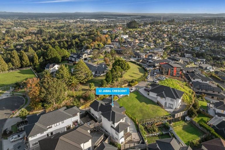 Photo of property in 32 Jabal Crescent, Totara Park, Auckland, 2105