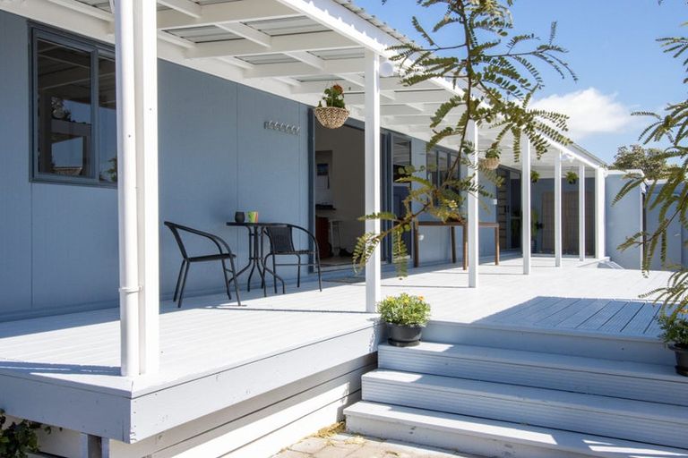 Photo of property in 60 Gillies Crescent, Waimarama, Havelock North, 4294