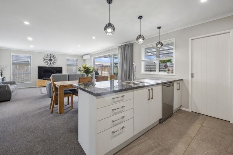 Photo of property in 5 Larches Lane, Kinloch, Taupo, 3377