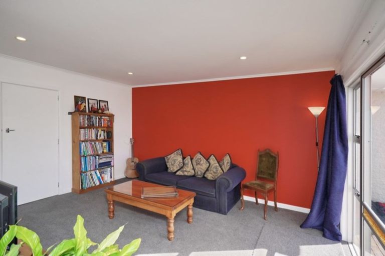 Photo of property in 19 Carston Street, Leeston, 7632