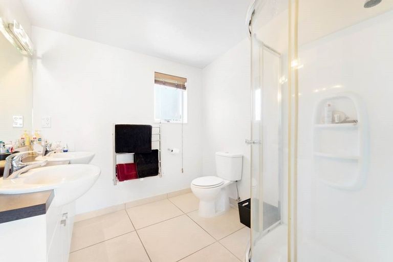 Photo of property in 1317 Whangaparaoa Road, Army Bay, Whangaparaoa, 0930