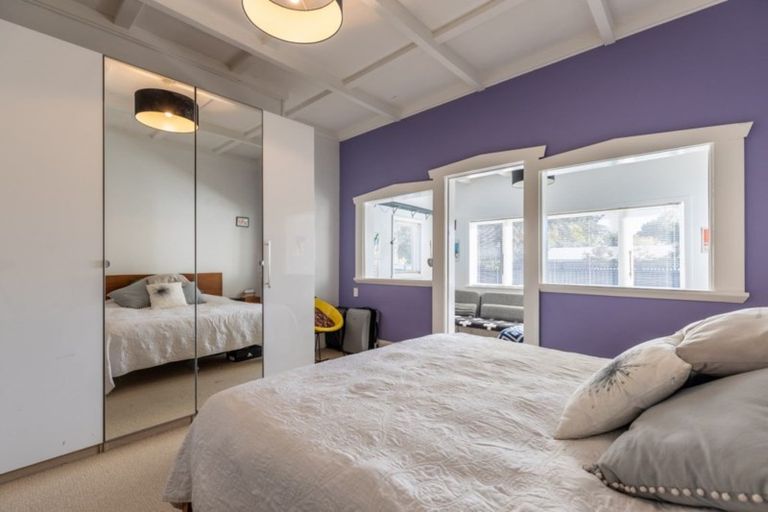 Photo of property in 354 Hardy Street, Nelson, 7010