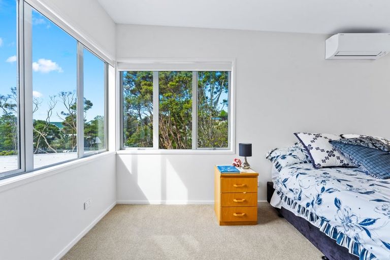 Photo of property in 6 Wendy Hood Way, Snells Beach, 0920