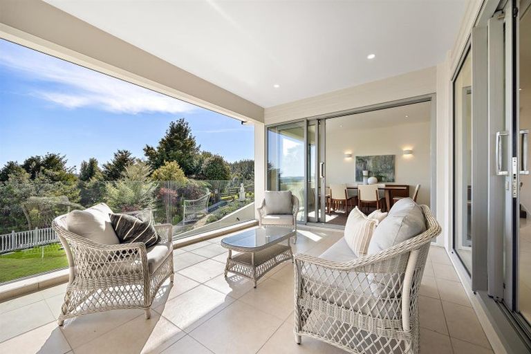 Photo of property in 55 Pinetone Road, Kumeu, 0892