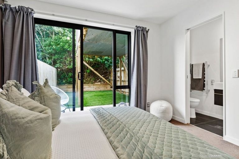 Photo of property in 19/8 Thatcher Crescent, Crofton Downs, Wellington, 6035