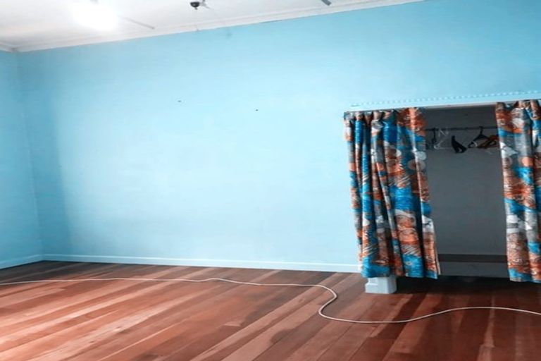 Photo of property in 16 Rimu Street, New Lynn, Auckland, 0600