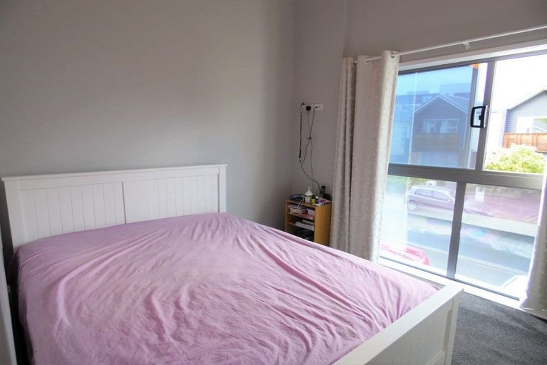 Photo of property in 22 Liquidambar Drive, Hobsonville, Auckland, 0616