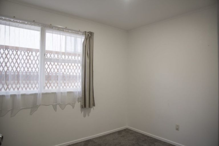 Photo of property in 1/10 Juniper Road, Sunnynook, Auckland, 0620