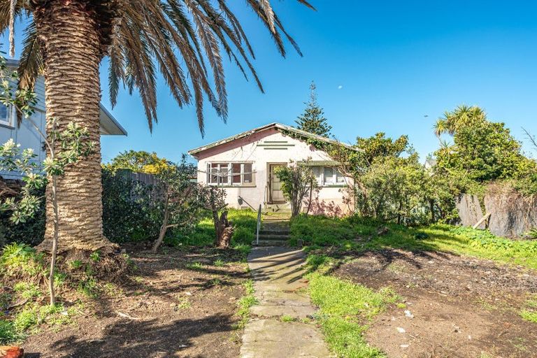 Photo of property in 10 Morgan Street, Castlecliff, Whanganui, 4501