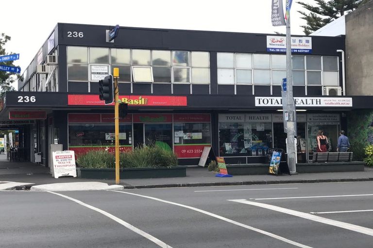 Photo of property in 236 Dominion Road, Red Hill, Papakura, 2110