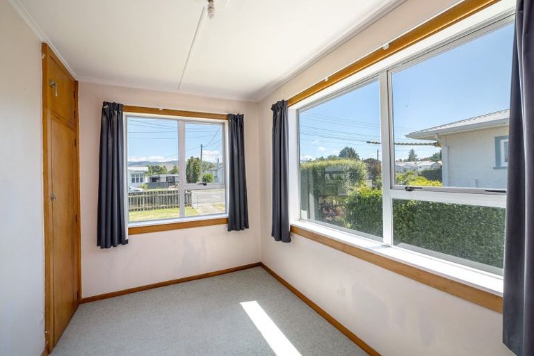 Photo of property in 23 Wyndham Street, Carterton, 5713