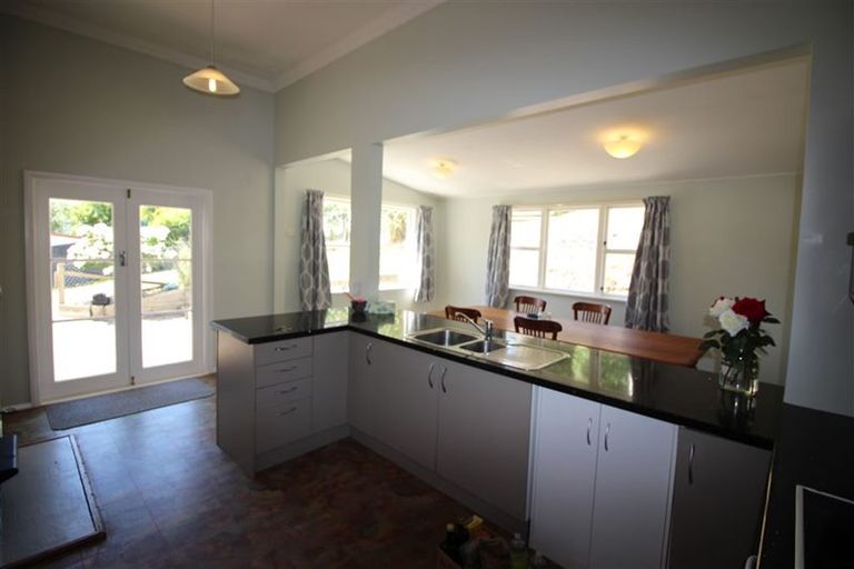 Photo of property in 125 Wellington Street, Picton, 7220