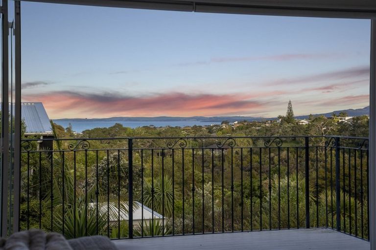 Photo of property in 80 Park Rise, Campbells Bay, Auckland, 0630