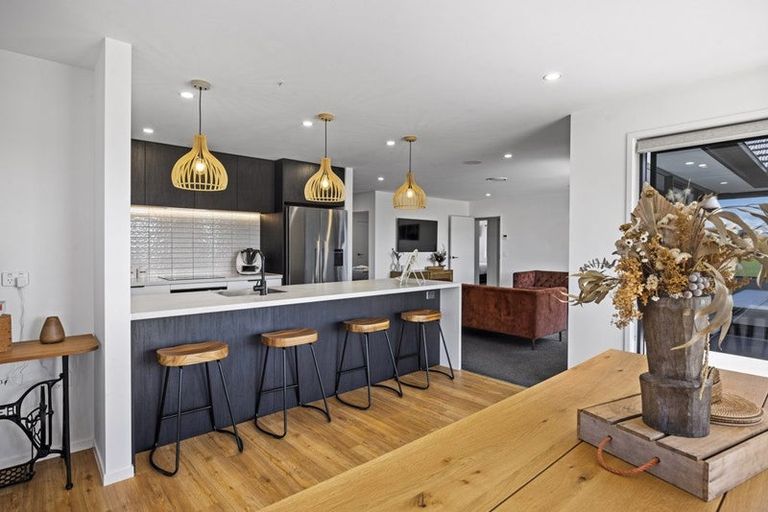 Photo of property in 8 Tikorangi Road East, Tikorangi, 4383