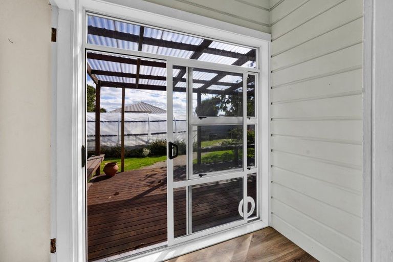 Photo of property in 51 Dixon Avenue, Hawera, 4610