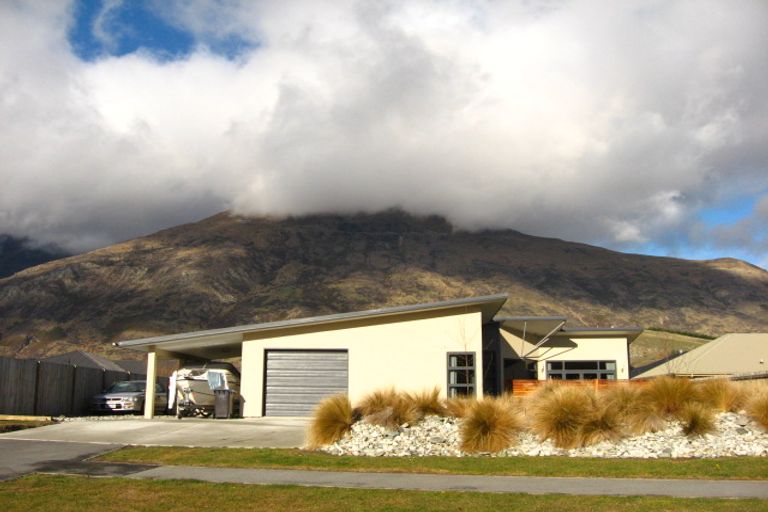 Photo of property in 6 Orbell Drive, Lake Hayes, Queenstown, 9304