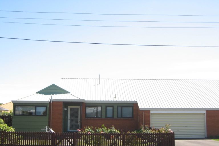 Photo of property in 1/49 Aylmer Street, Somerfield, Christchurch, 8024