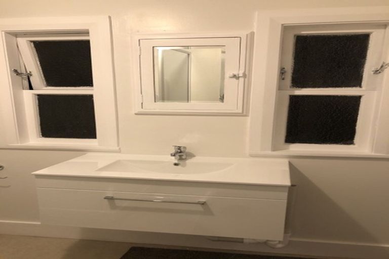 Photo of property in 23 Waipapa Road, Hataitai, Wellington, 6021