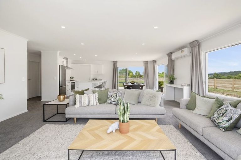 Photo of property in 13 Kahikatea Drive, Kinloch, Taupo, 3377