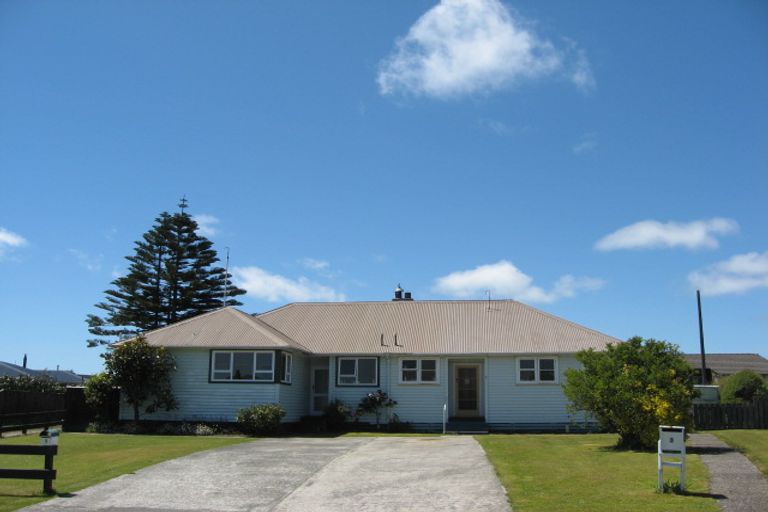 Photo of property in 3 Colvin Street, Westport, 7825