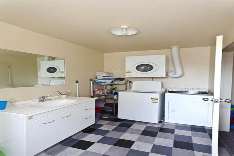 Photo of property in 105a Elizabeth Street, Riccarton, Christchurch, 8041