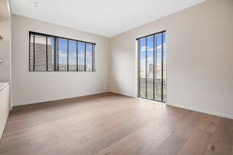 Photo of property in 47 Bristol Freighter Road, Hobsonville, Auckland, 0616