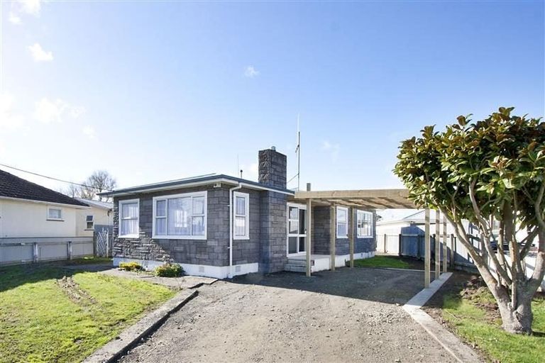 Photo of property in 21 Churchill Avenue, Feilding, 4702