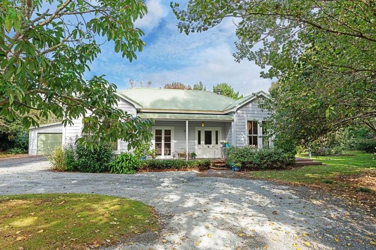 Photo of property in 37 Smalley Road, Glenbrook, Waiuku, 2681