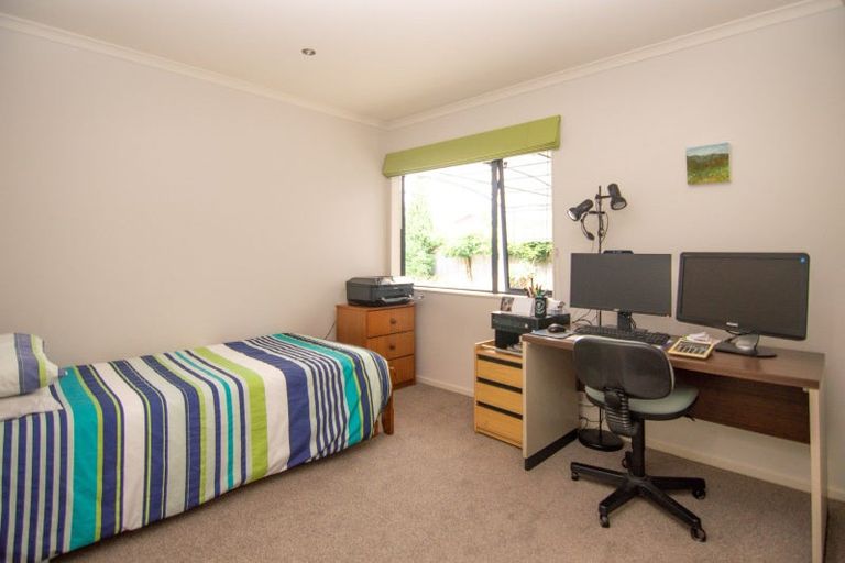 Photo of property in 28a Knowles Street, Terrace End, Palmerston North, 4410