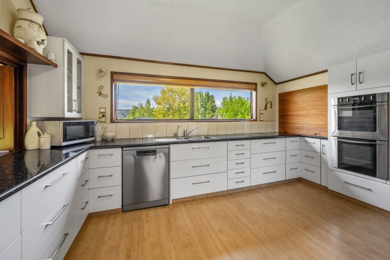 Photo of property in 43 Aronui Road, Bridge Hill, Alexandra, 9320