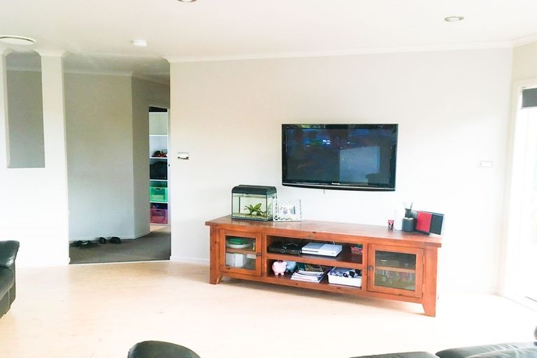 Photo of property in 10 Dobell Road, Stanmore Bay, Whangaparaoa, 0932