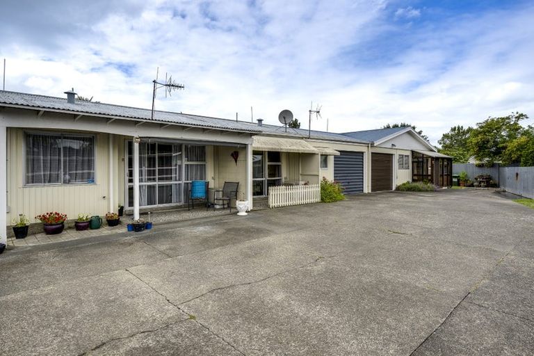 Photo of property in 2/11 Hereford Place, Tamatea, Napier, 4112
