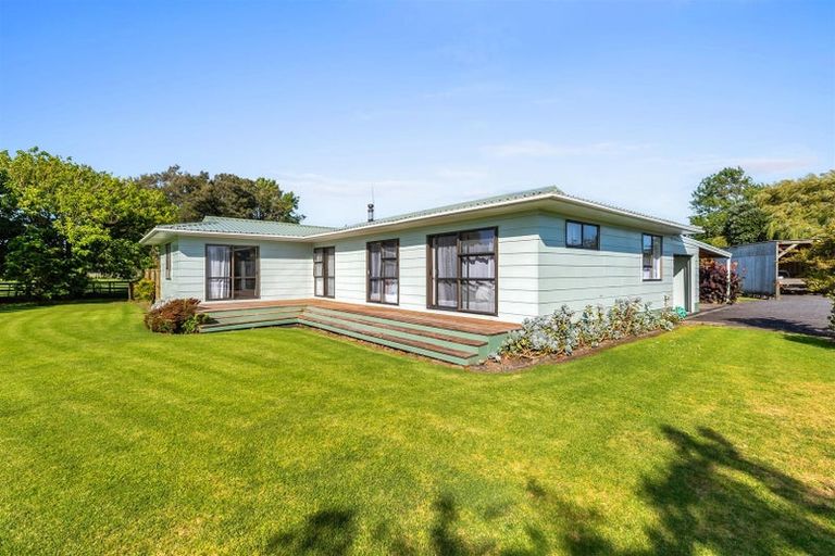 Photo of property in 76 Robertson Road, Ruawai, 0591