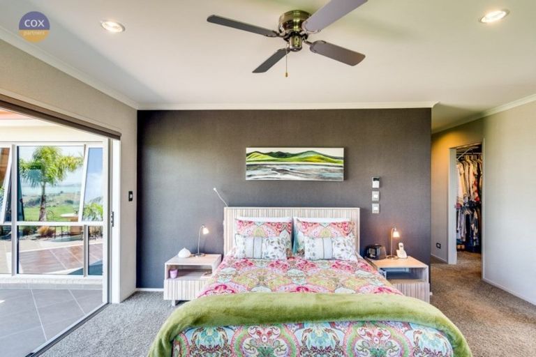 Photo of property in 123 Eskridge Drive, Eskdale, Napier, 4182