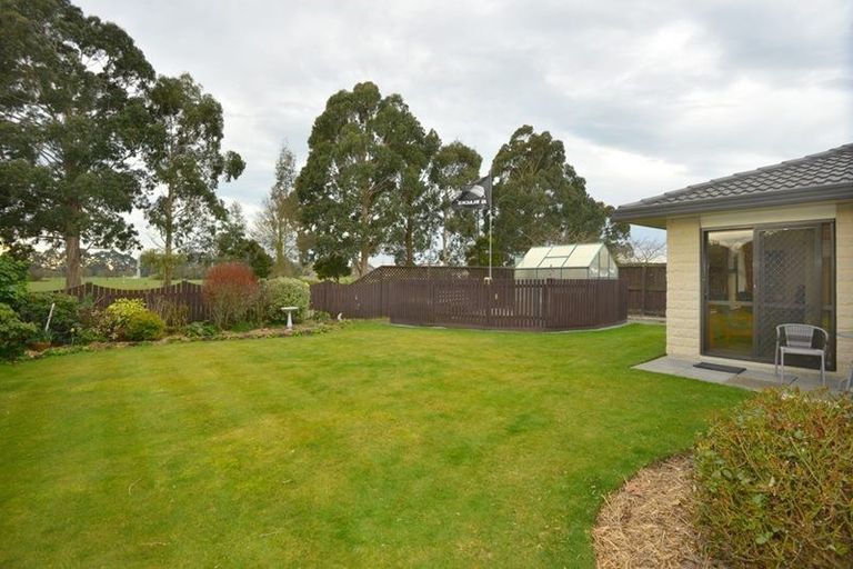 Photo of property in 42 Karnak Crescent, Russley, Christchurch, 8042