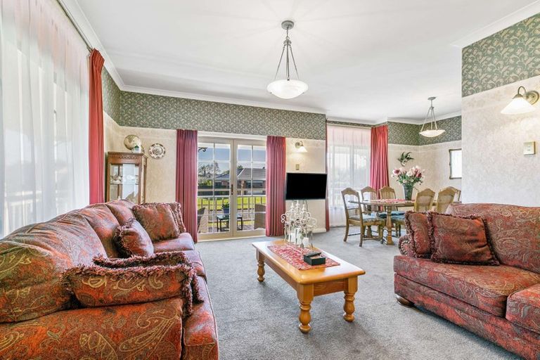 Photo of property in 1 Windermere Rise, Rototuna, Hamilton, 3210