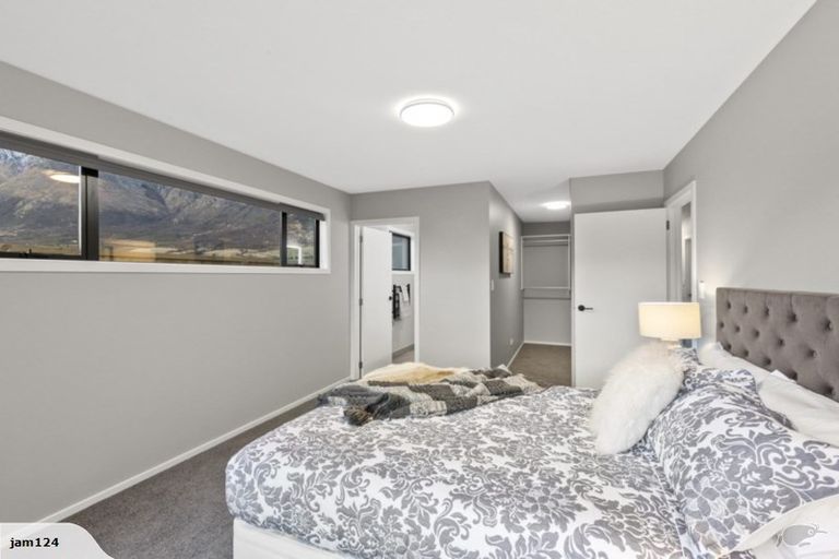 Photo of property in 19 Wheat Street, Jacks Point, Queenstown, 9371
