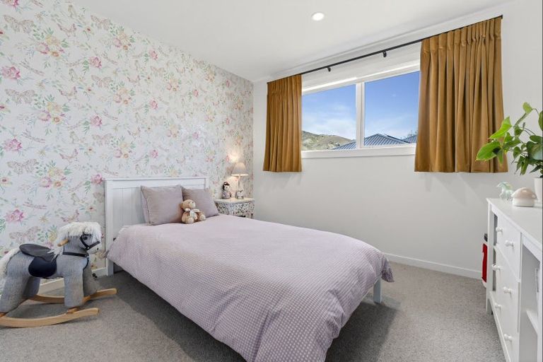 Photo of property in 9 Searle Drive, Cromwell, 9310