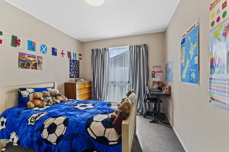 Photo of property in 113a Ryder Crescent, Levin, 5510