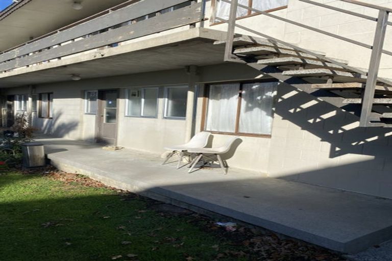 Photo of property in 2/12 Oakley Avenue, Claudelands, Hamilton, 3214