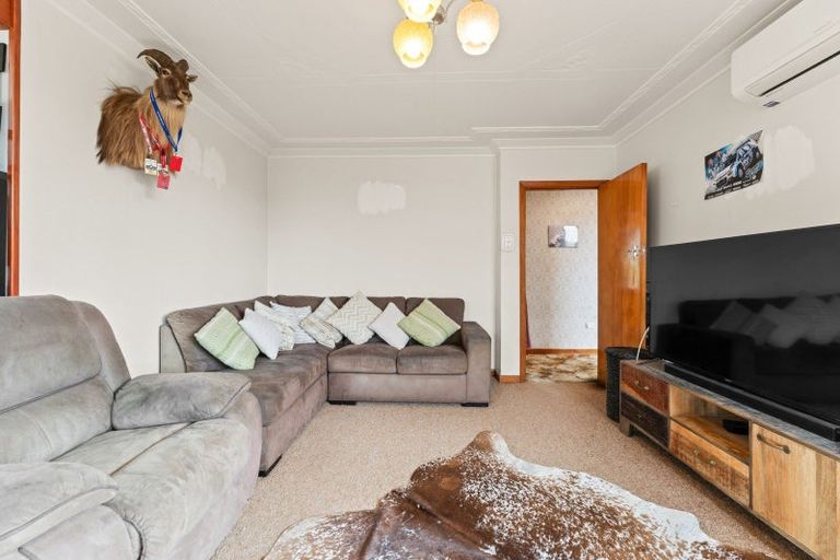 Photo of property in 21 Centennial Avenue, Helensburgh, Dunedin, 9010