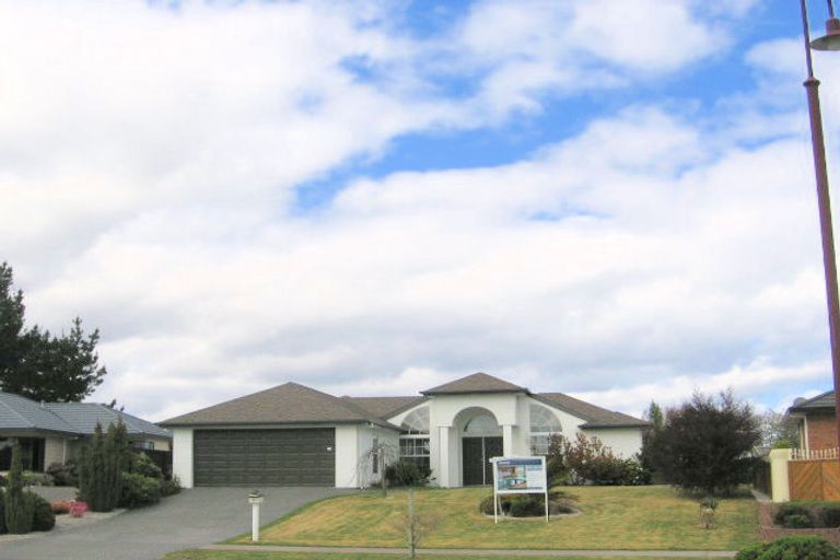 Photo of property in 37 Balmoral Drive, Hilltop, Taupo, 3330