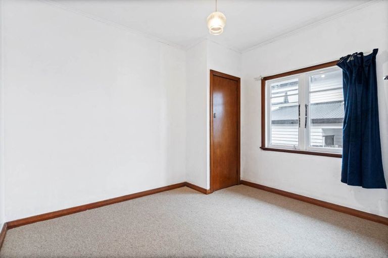Photo of property in 33 St Michaels Avenue, Point Chevalier, Auckland, 1022