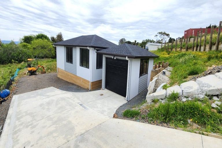 Photo of property in 8a Gracechurch Drive, Flat Bush, Auckland, 2016