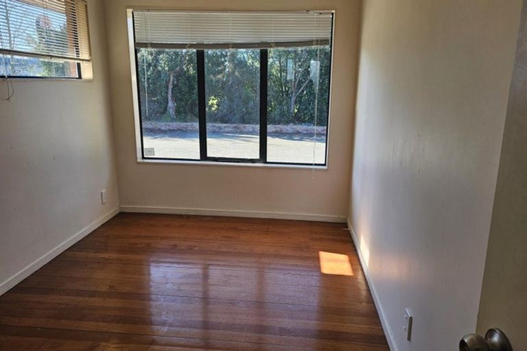 Photo of property in 144 Lincoln Road, Henderson, Auckland, 0610