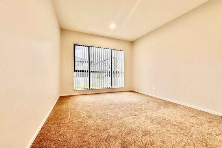 Photo of property in 60 Castlebane Drive, Flat Bush, Auckland, 2019